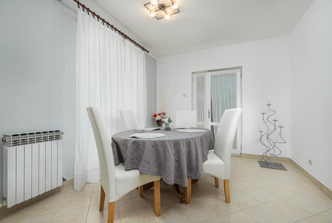 Ferienwohnung Dea B4+1 Poreč Exterior foto