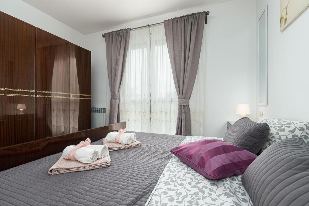 Ferienwohnung Dea B4+1 Poreč Exterior foto